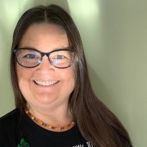 Meet your Posher, Laura